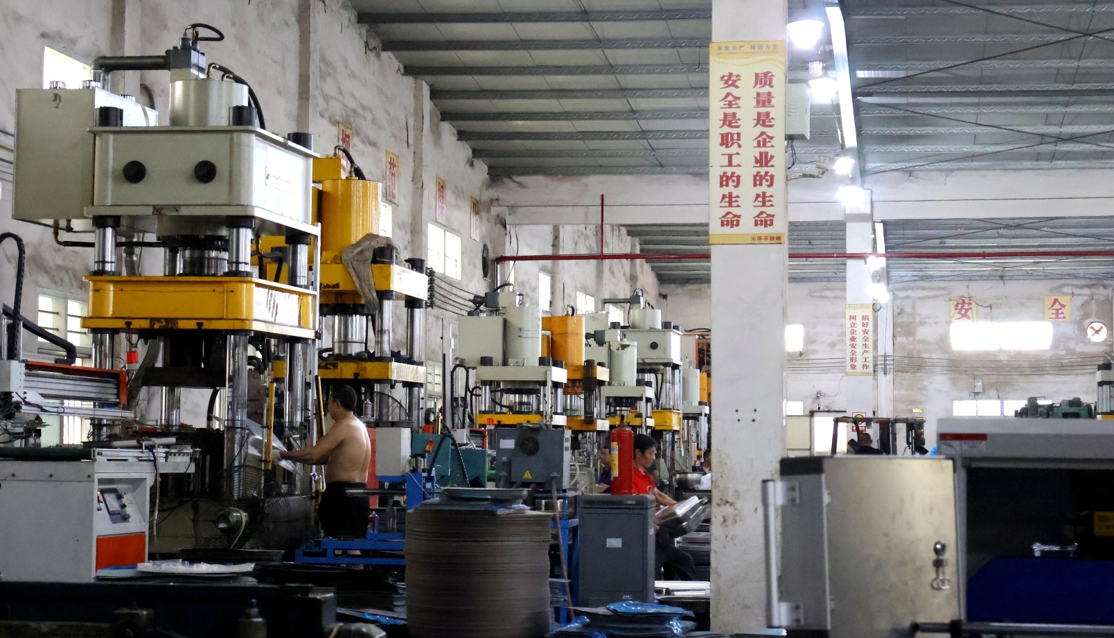 Stainless Steel Food Tray Equipment Manufacturer China